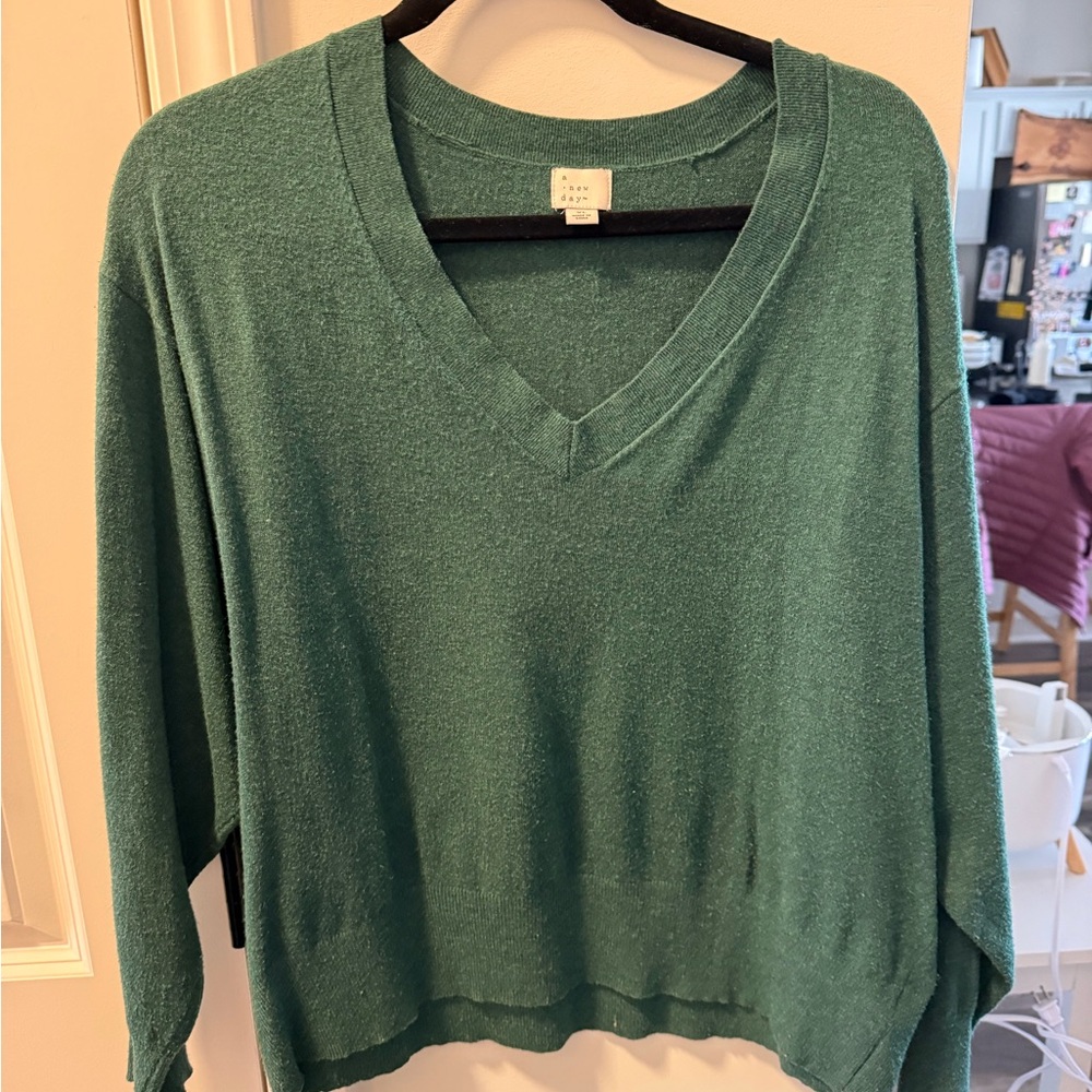 a new day Women's V-Neck Sweater in Green